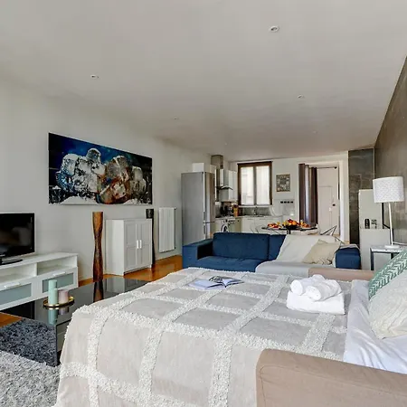 Les Halles 1br Flat Paris