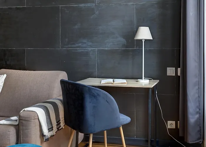 Les Halles 1Br Flat *