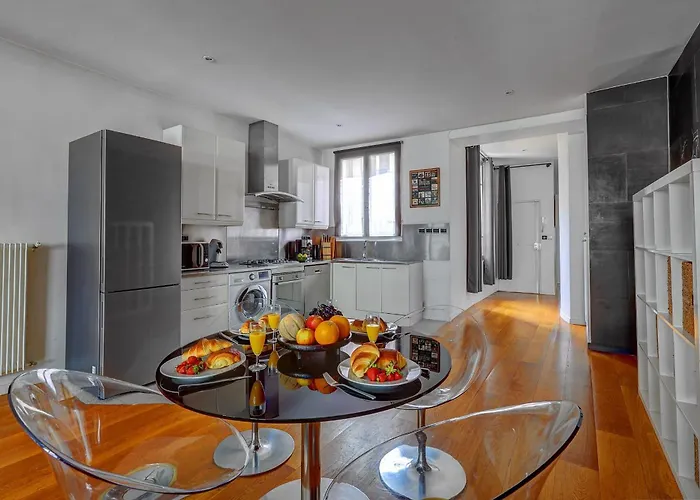 Les Halles 1Br Flat Paris